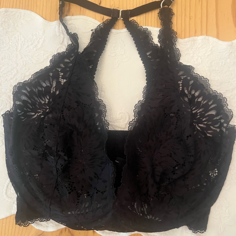Bra nwot Lonely Lingerie Black Lace convertible back 32F